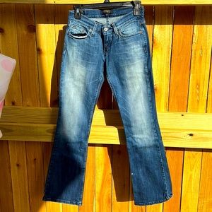 Levi 524 too super low 5M